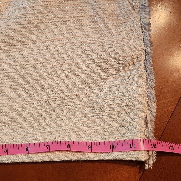 Banana Republic Ryan Mid Rise 4.5" Shorts, Size 4, Metallic Silver with Fringe - Picture 6 of 10
